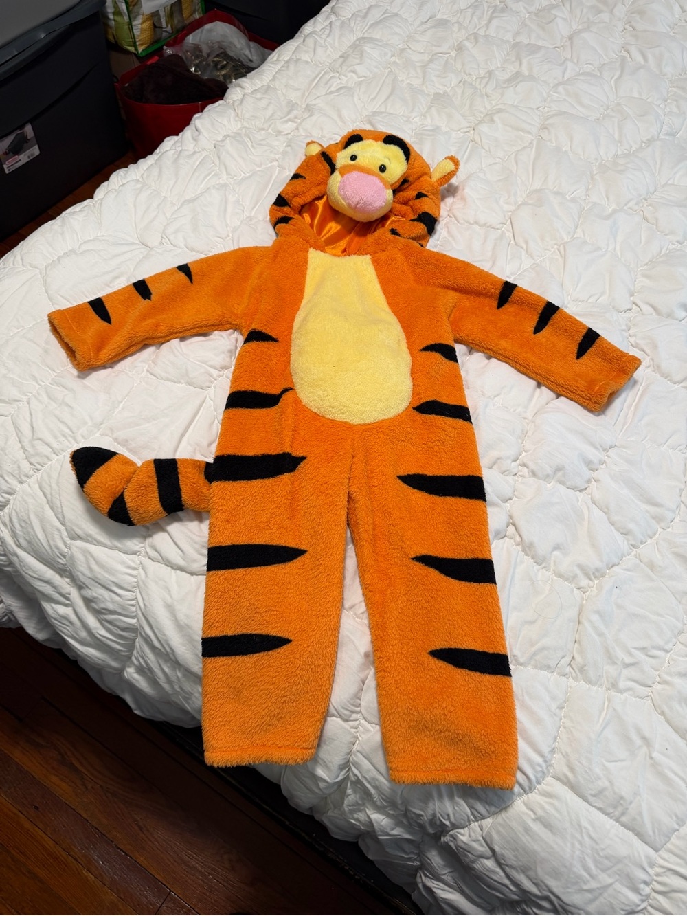 Little kid tigger costume